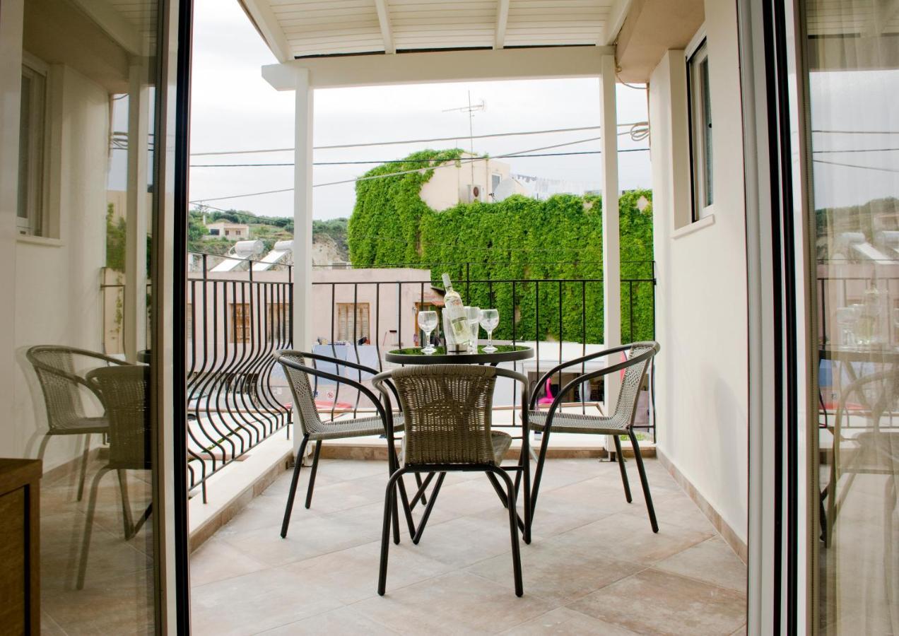 Sia'S Sea House Villa Almirída Kültér fotó